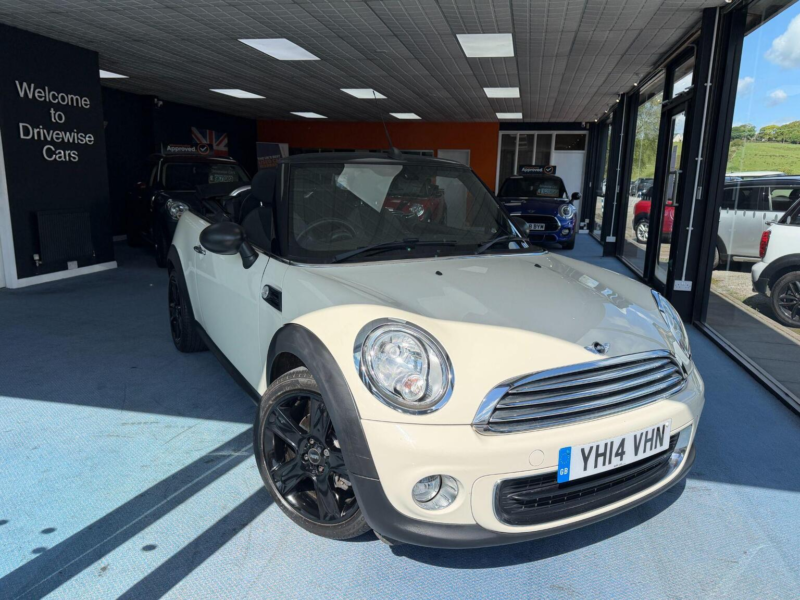 2014 MINI Convertible 1.6 One Euro 6 2dr in White — image 1