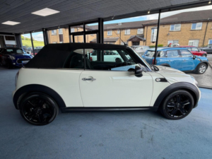 2014 MINI Convertible 1.6 One Euro 6 2dr in White — image 6