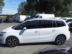 2020 Citroen Grand C4 Spacetourer 1.5 Bluehdi Feel Plus Eat8 Euro 6 (s/s) 5dr in White — image 4