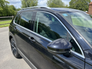 2018 Volkswagen Tiguan 1.4 Tsi Se Navigation SUV in Black — image 2