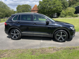 2018 Volkswagen Tiguan 1.4 Tsi Se Navigation SUV in Black — image 4