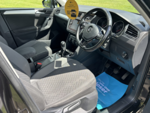 2018 Volkswagen Tiguan 1.4 Tsi Se Navigation SUV in Black — image 5