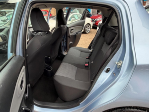 2015 Toyota Yaris 1.33 Dual Vvt-I Icon Euro 5 5dr Euro 5 in Blue — image 5