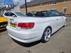2010 BMW 3 Series 2.0 320i Se Highline Convertible 2dr Petrol Steptronic Euro 5 (170 Ps) in White — image 3