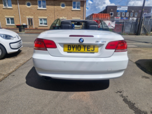 2010 BMW 3 Series 2.0 320i Se Highline Convertible 2dr Petrol Steptronic Euro 5 (170 Ps) in White — image 4