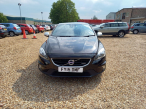 2015 Volvo V40 1.6 D2 R-Design Euro 5 (s/s) 5dr in Black — image 2