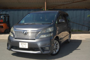 2010 Toyota Vellfire Platinum Selection in Grey — image 3
