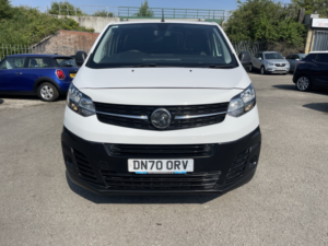 2020 Vauxhall Vivaro 1.5 Turbo D 2900 Dynamic in White — image 4