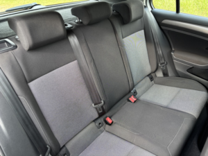 2016 Volkswagen Golf 1.6 Tdi Bluemotion Tech S in Silver — image 4
