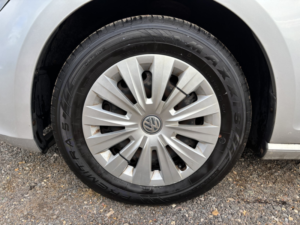 2016 Volkswagen Golf 1.6 Tdi Bluemotion Tech S in Silver — image 5