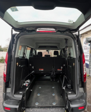 2018 Ford Grand Tourneo Connect 1.5 Ecoblue Zetec in Grey — image 6