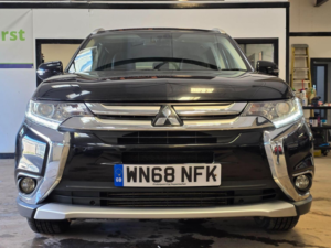 2018 Mitsubishi Outlander 2.2 Di-D Juro 4WD Euro 6 (s/s) 5dr in Black — image 4