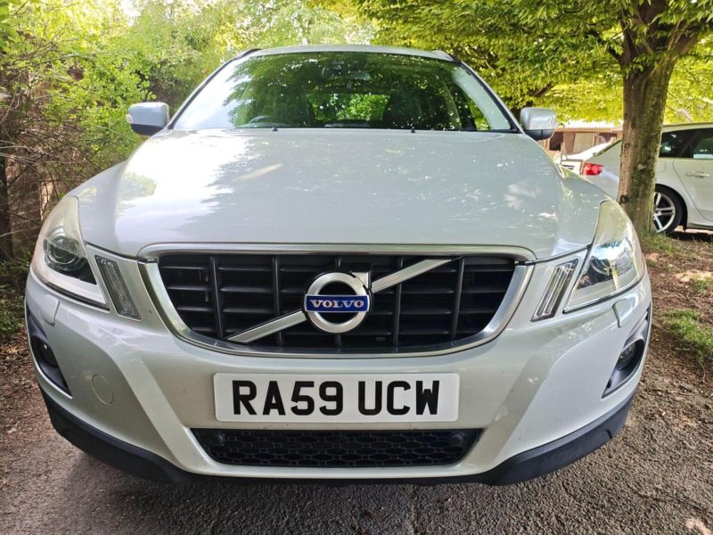 2010 Volvo Xc60 3.0 T6 Se Lux Geartronic AWD Euro 5 5dr in Grey — image 1