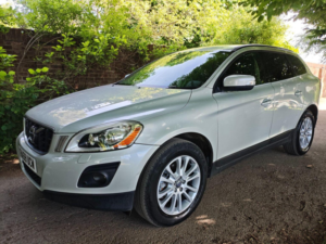 2010 Volvo Xc60 3.0 T6 Se Lux Geartronic AWD Euro 5 5dr in Grey — image 2