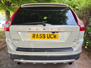 2010 Volvo Xc60 3.0 T6 Se Lux Geartronic AWD Euro 5 5dr in Grey — image 5