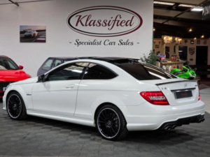 2013 Mercedes-Benz C Class 6.3 C63 V8 Amg Edition 125 Spds Mct Euro 5 2dr in White — image 2