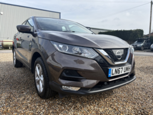 2017 Nissan Qashqai 1.2 Dig-T Acenta in Bronze — image 2