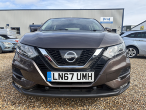 2017 Nissan Qashqai 1.2 Dig-T Acenta in Bronze — image 3