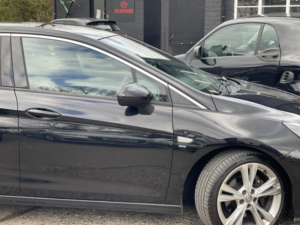 2018 Vauxhall Astra 1.6 I Turbo Gpf Sri Vx Line Nav in Black — image 6