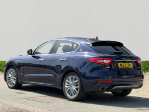 2018 Maserati Levante 3.0d V6 SUV 5dr Diesel Zf 4WD Euro 6 (s/s) (275 Ps) in Blue — image 5
