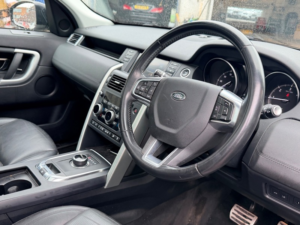 2018 Land Rover Discovery Sport Td4 Hse Black in White — image 2