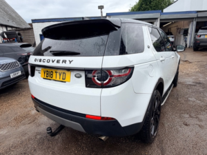 2018 Land Rover Discovery Sport Td4 Hse Black in White — image 4