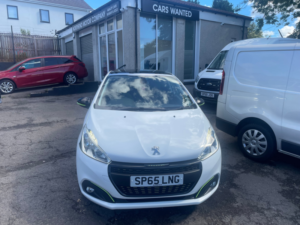 2015 Peugeot 208 1.2 Puretech Allure Hatchback 3dr Petrol Manual Euro 6 (82 Ps) in White — image 2