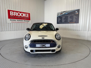 2015 MINI Hatch 2.0 Cooper S Euro 6 (s/s) 3dr in White — image 3