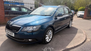 2014 Skoda Superb 1.6 Tdi Elegance Greenline Iii Euro 5 (s/s) 5dr in Blue — image 2