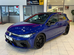 2025 Volkswagen Golf 2.0 Tsi R Black Edition in Blue — image 5