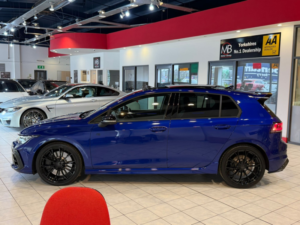 2025 Volkswagen Golf 2.0 Tsi R Black Edition in Blue — image 6