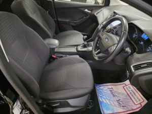 2017 Ford Focus 1.0t Ecoboost Titanium Hatchback 5dr Petrol Manual Euro 6 (s/s) (125 Ps) in Multicolour — image 6