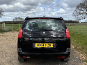 2014 Peugeot 5008 1.6 Hdi Active in Black — image 6