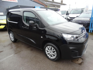 2024 Citroen Berlingo 1.5 Bluehdi 1000 Driver Edition M Swb Euro 6 (s/s) 5dr in Black — image 3