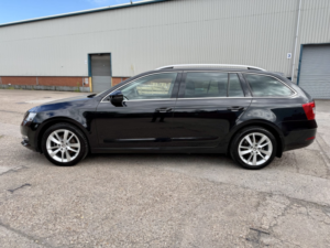 2018 Skoda Octavia 1.5 Tsi Act Se L in Black — image 4