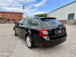 2018 Skoda Octavia 1.5 Tsi Act Se L in Black — image 6