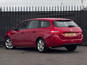 2018 Peugeot 308 Sw 1.2 Puretech Active Euro 6 (s/s) 5dr in Red — image 2