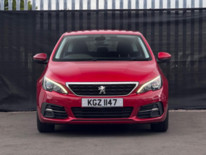 2018 Peugeot 308 Sw 1.2 Puretech Active Euro 6 (s/s) 5dr in Red — image 4