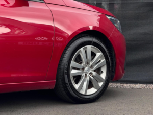 2018 Peugeot 308 Sw 1.2 Puretech Active Euro 6 (s/s) 5dr in Red — image 6