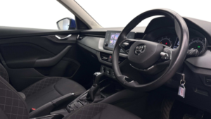 2023 Skoda Kamiq 1.0 Tsi Se in Blue — image 5