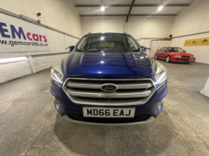 2017 Ford Kuga 2.0 Tdci Titanium in Blue — image 2