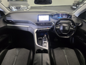 2017 Peugeot 5008 1.6 Bluehdi Allure in Grey — image 2