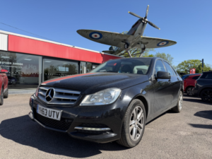 2013 Mercedes-Benz C Class 2.1 C220 Cdi Executive Se in Black — image 3