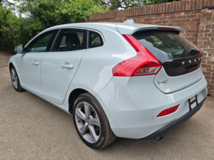 2013 Volvo V40 1.6 T4 Se Lux Nav Powershift Euro 5 (s/s) 5dr in Grey — image 3