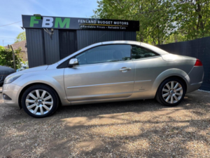 2009 Ford Focus Cc 2.0 Cc-3 2dr in Silver — image 5