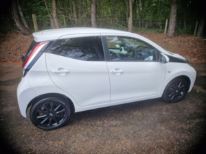 2017 Toyota Aygo 1.0 Vvt-I X-Style in White — image 4