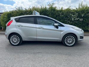 2015 Ford Fiesta 1.0t Ecoboost Titanium Euro 6 (s/s) 5dr in Silver — image 3