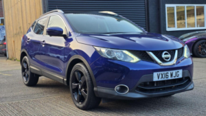 2016 Nissan Qashqai 1.2 Dig-T N-Tec+ Xtron 2WD Euro 6 (s/s) 5dr in Blue — image 4