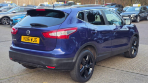 2016 Nissan Qashqai 1.2 Dig-T N-Tec+ Xtron 2WD Euro 6 (s/s) 5dr in Blue — image 6