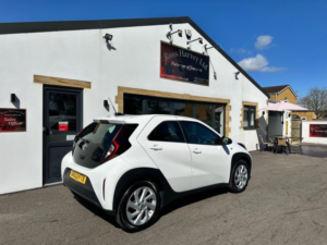 2023 Toyota Aygo X 1.0 Vvt-I Pure X-Shift Euro 6 (s/s) 5dr in White — image 5